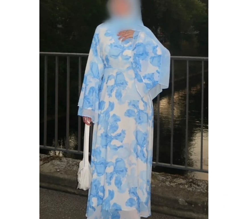 Escorts West Yorkshire Wakefield - Photos for British Asian-Outcalls Only