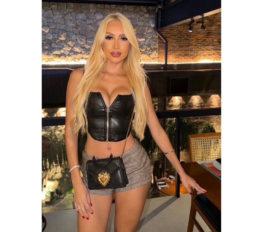 Escorts West London Acton Central Station - West London - Photos for 💯 REAL PIC 🔥 ATTRACTIVE GIRL FOR COMPANY 💋