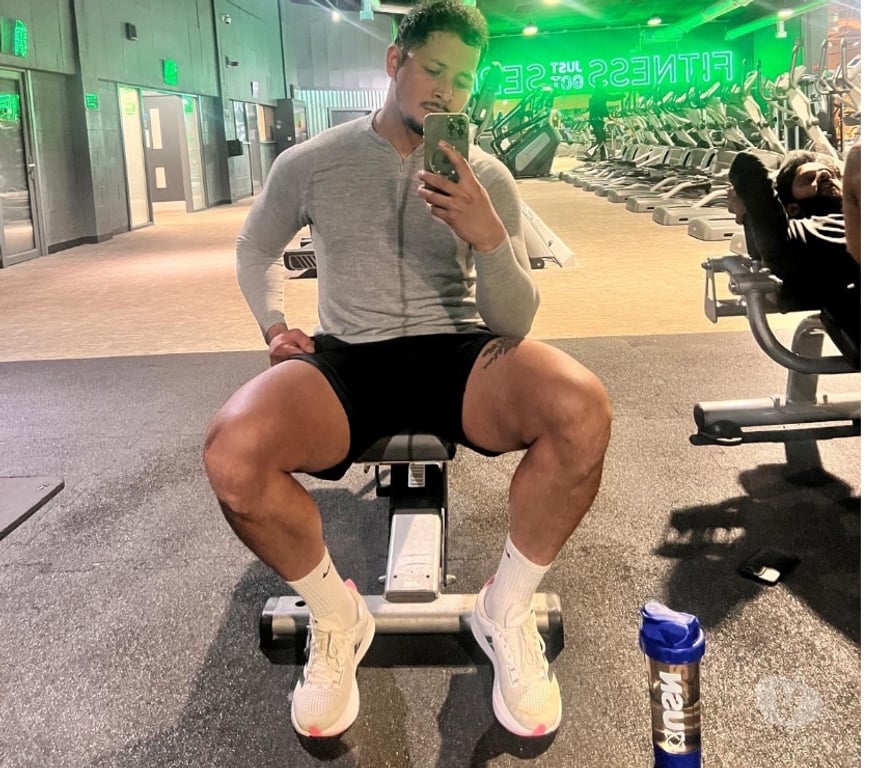  Gay massage Tyne and Wear Newcastle upon Tyne - Photos for Straight for massage 💦