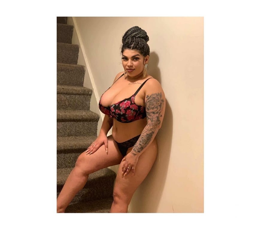 Escorts West Midlands Coventry - Photos for SELY PARTY 🎉 GIRLS FOR YOU INN