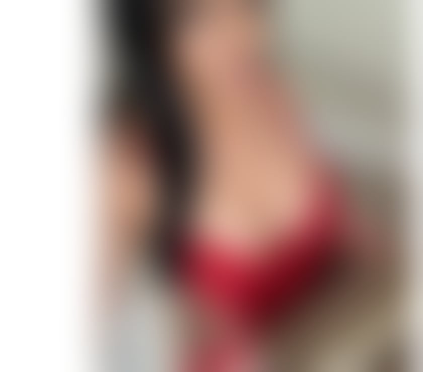 Escorts West Midlands Walsall - Photos for Hi babe I’m new here call me party girl Sarah❤️