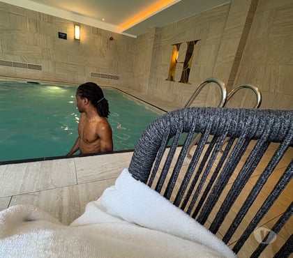 Gay escorts Milton Keynes City Centre Milton Keynes - Photos for Elegant And Confident