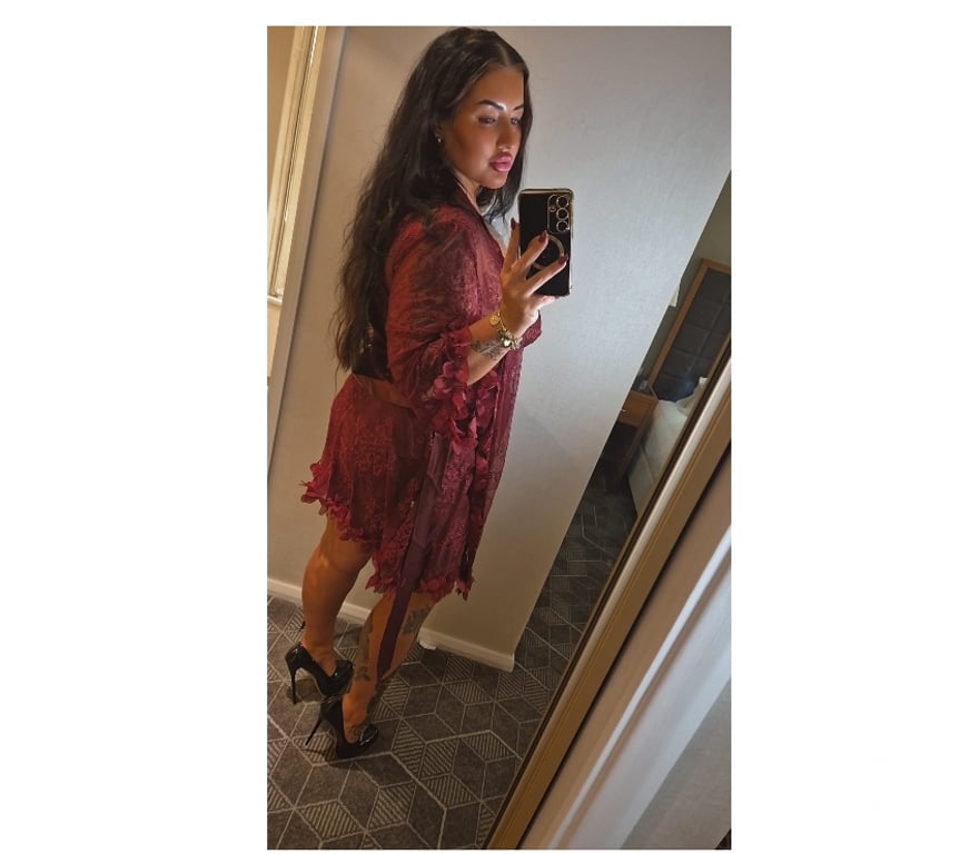 Escorts Hull Hull City Centre - Hull - Photos for Curvy, Kinky Yorkshire girl