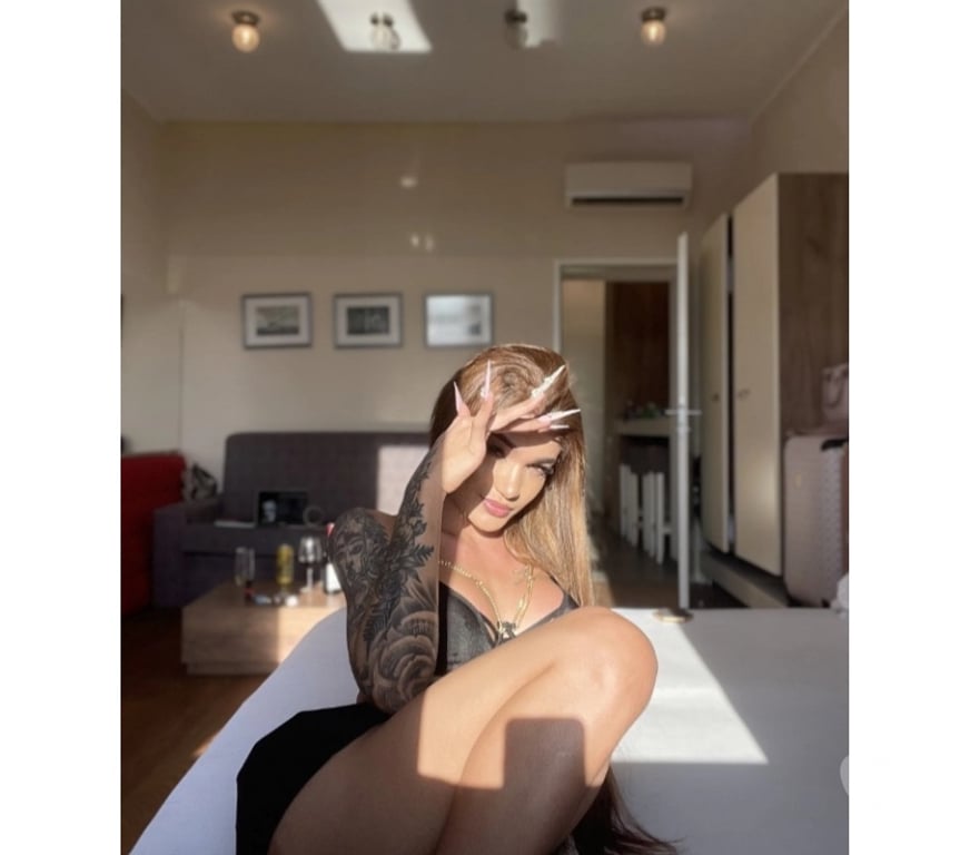 Trans Escorts Edinburgh Edinburgh - Edinburgh - Photos for Alina Real Trans Bombshell