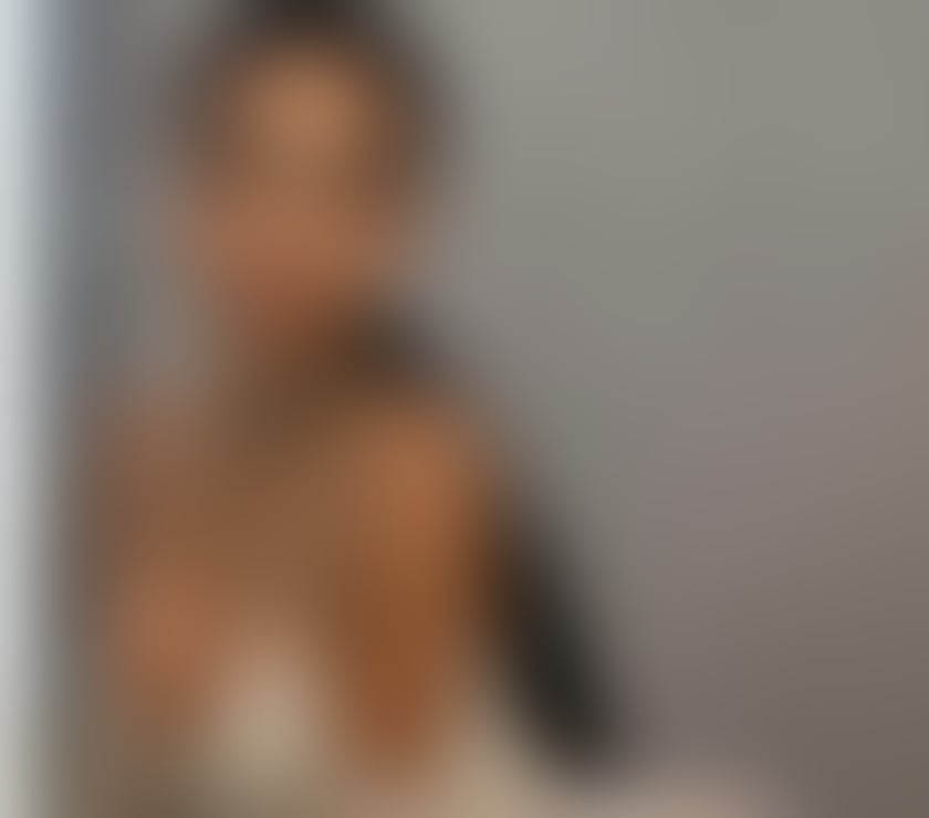 Escorts Reading Town Centre Reading - Photos for Hi boys I’m Alexa New In Town party girl call me