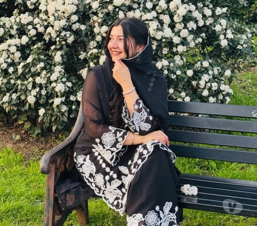 Escorts Cardiff Cardiff City Centre - Cardiff - Photos for Hot and crazy indian woman Bhoomi Outcall services
