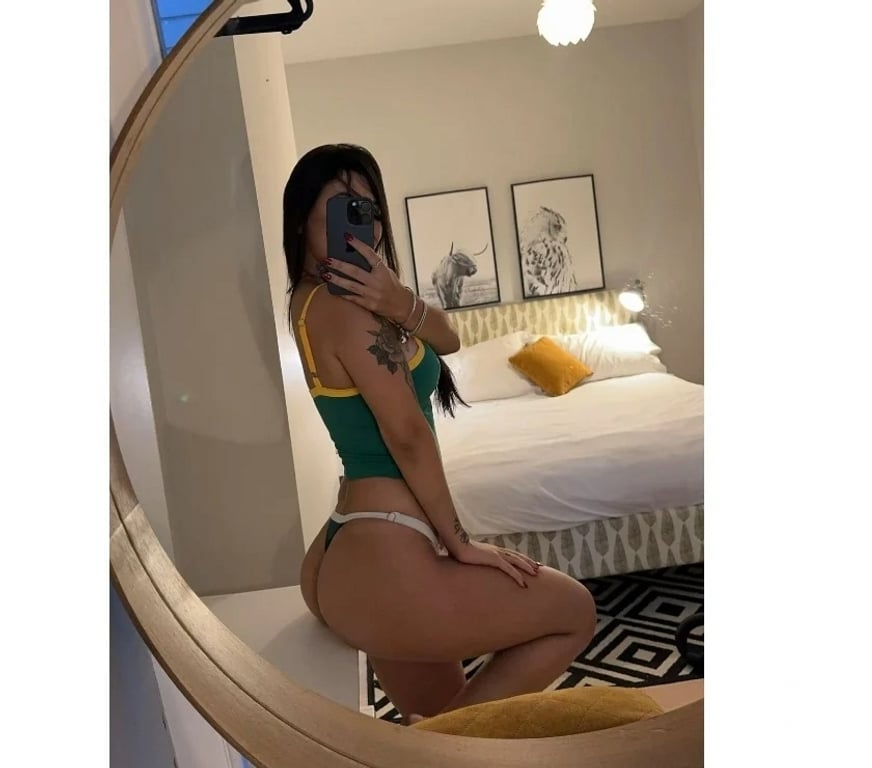Escorts North West London Camden - Photos for GIRLFRIEND Best Service in Town! AMAZING X MEL