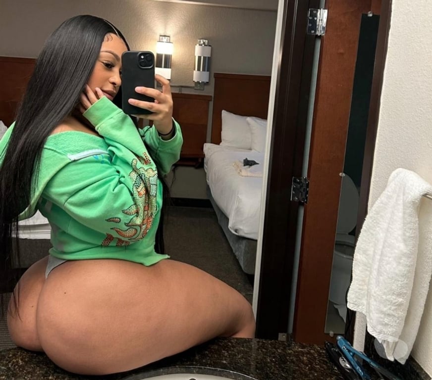 Escorts South East London Sydenham - South East London - Photos for 💋THE BEST LATINA IN TOWN LUA😍