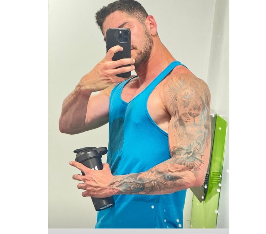  Gay massage Greater Manchester Manchester - Photos for Private Discreet Male Companion