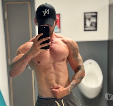 Gay escorts Manchester City Centre Manchester - Photos for Private Discreet Male Companion