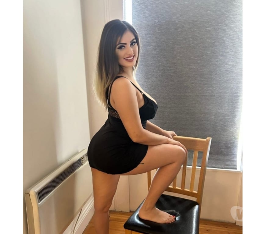 Escorts East London Walthamstow Central Station - East London - Photos for Izza!! Party girl, outcall! 💯🥵❤