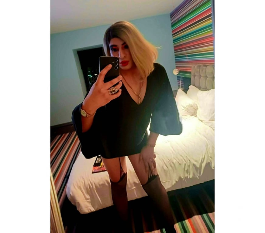 Escorts Warrington Warrington Town Centre - Warrington - Photos for SUZY LADYBOY FIRST TIMERS AND CURIOUS IN&OUTCALL