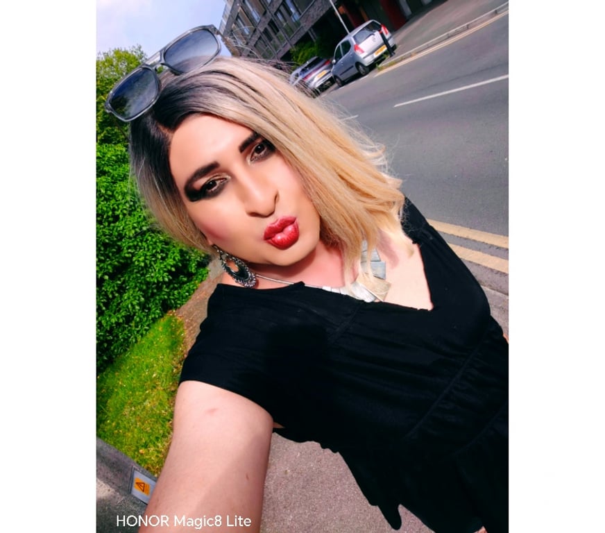 Escorts Warrington Warrington Town Centre - Warrington - Photos for SUZY LADYBOY FIRST TIMERS AND CURIOUS IN&OUTCALL