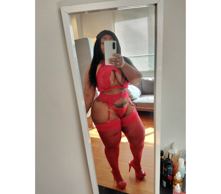 Escorts Surrey Spelthorne - Photos for Paola 🍑NEW LATINA IN TOWN ❤️ DominatrixX 💋Party