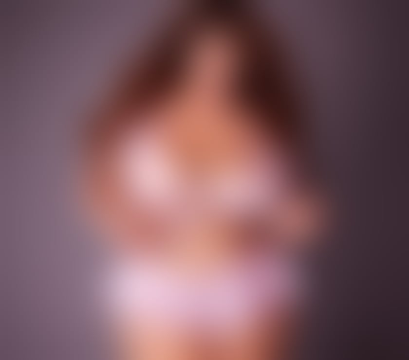 Escorts Bedfordshire Bedford - Photos for Adorable Naughty Curvy Lady
