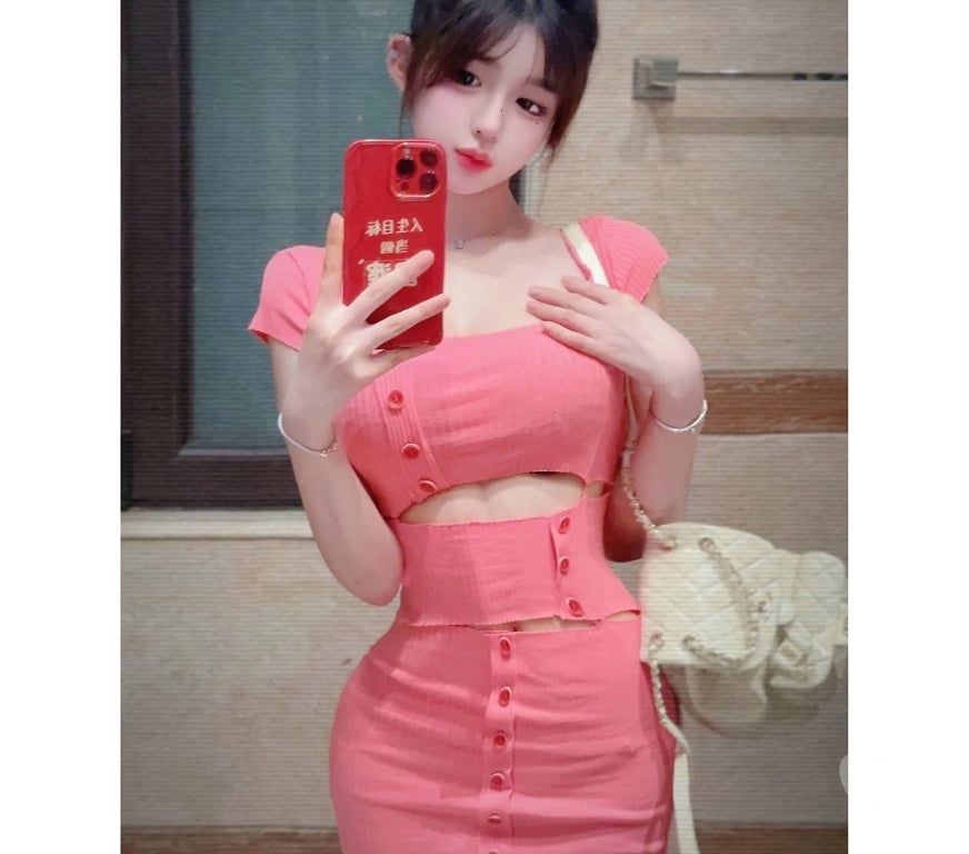 Escorts South East London Canada Water Station - South East London - Photos for 💋 A Japanese GIRL, new in town, 🔝good service