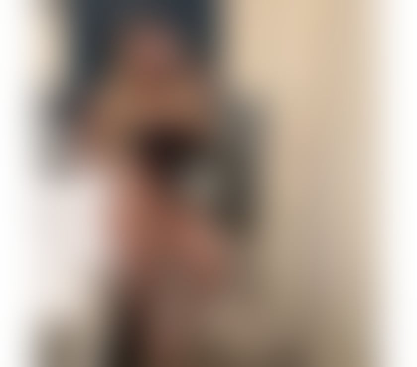 Lais a Brazilian woman with sensual curves, is stunning 🎉