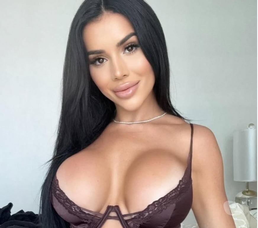 Escorts Dorset Bournemouth, Christchurch and Poole - Photos for Gorgeous Sophie💕GENUINE✨BigTitsBigBum🥵Hot Party