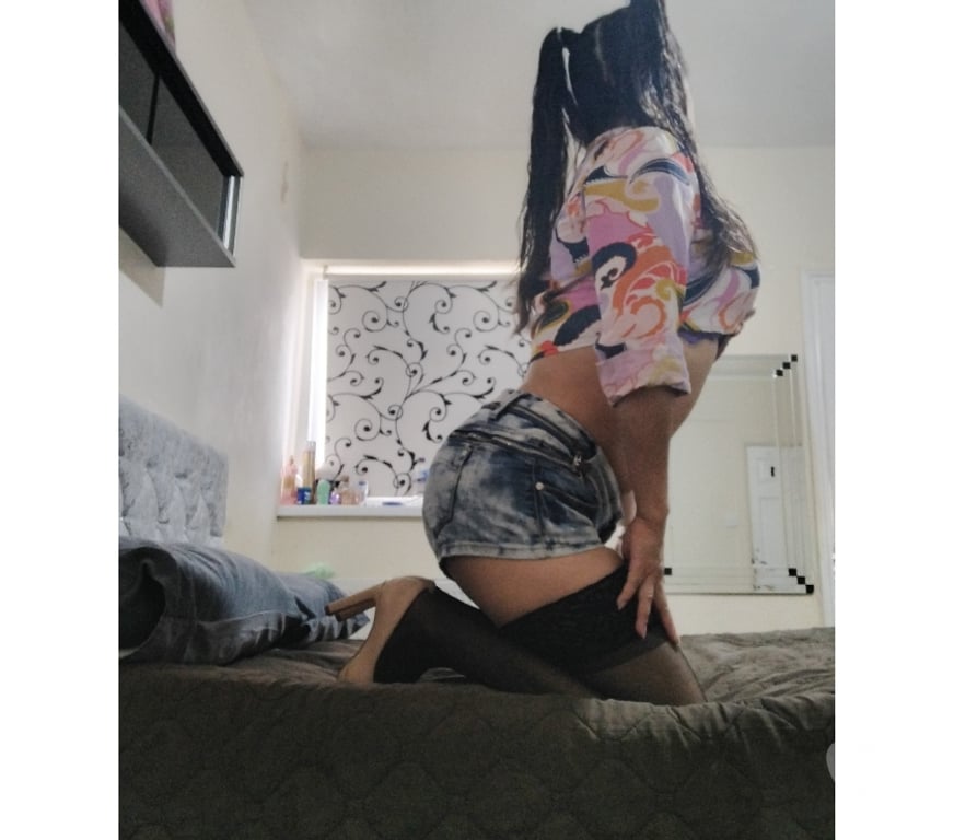 Escorts North London Tottenham - North London - Photos for EROTIC AND VERY SENSUAL Bolivian-Asian woman.