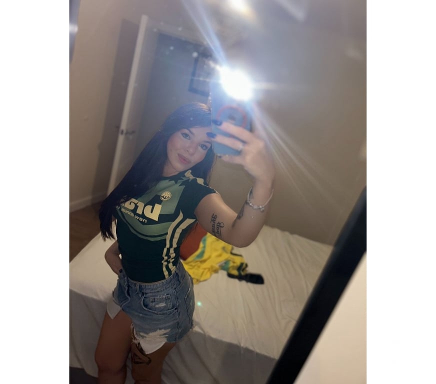 Escorts West Midlands Birmingham - Photos for Iza – Your Elegant Companion