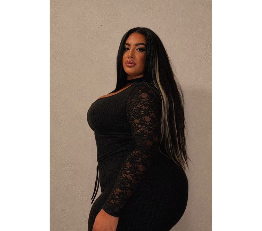 Trans Escorts East London West Ham - East London - Photos for THICK GOLDY SENSUAL FAT ASS HOTTIE 🍑
