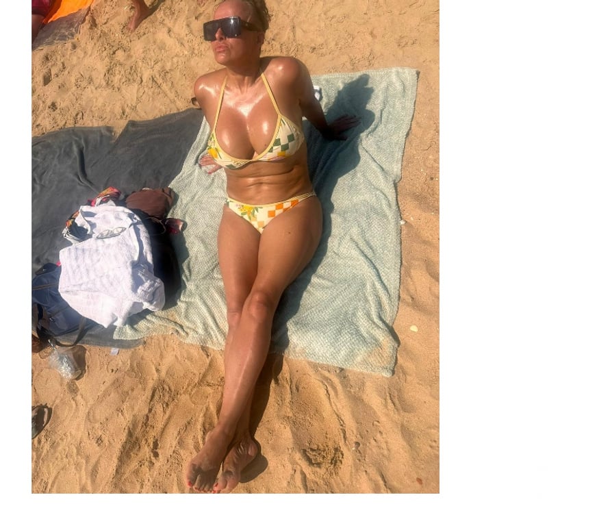 Escorts Slough Colnbrook - Sutton - Photos for Polish Pie Pandora Mature Well Experienced Slimmer figure