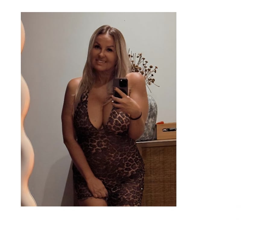 Escorts Slough Colnbrook - Sutton - Photos for Polish Pie Pandora Mature Well Experienced Slimmer figure