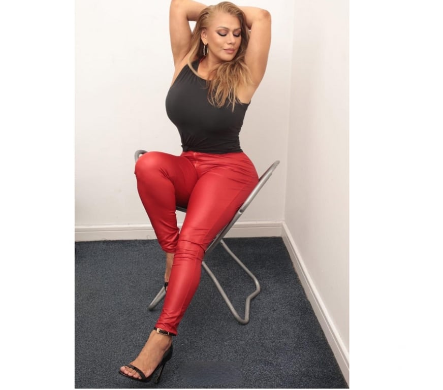 Escorts West Midlands Dudley - Photos for COLOMBIAN LOLA HOT NEW IN TOWN