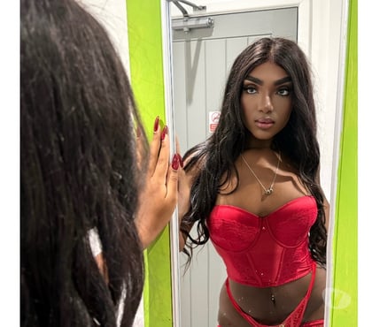 Trans Escorts Cardiff City Centre Cardiff - Photos for Samira BBC 🇧🇷