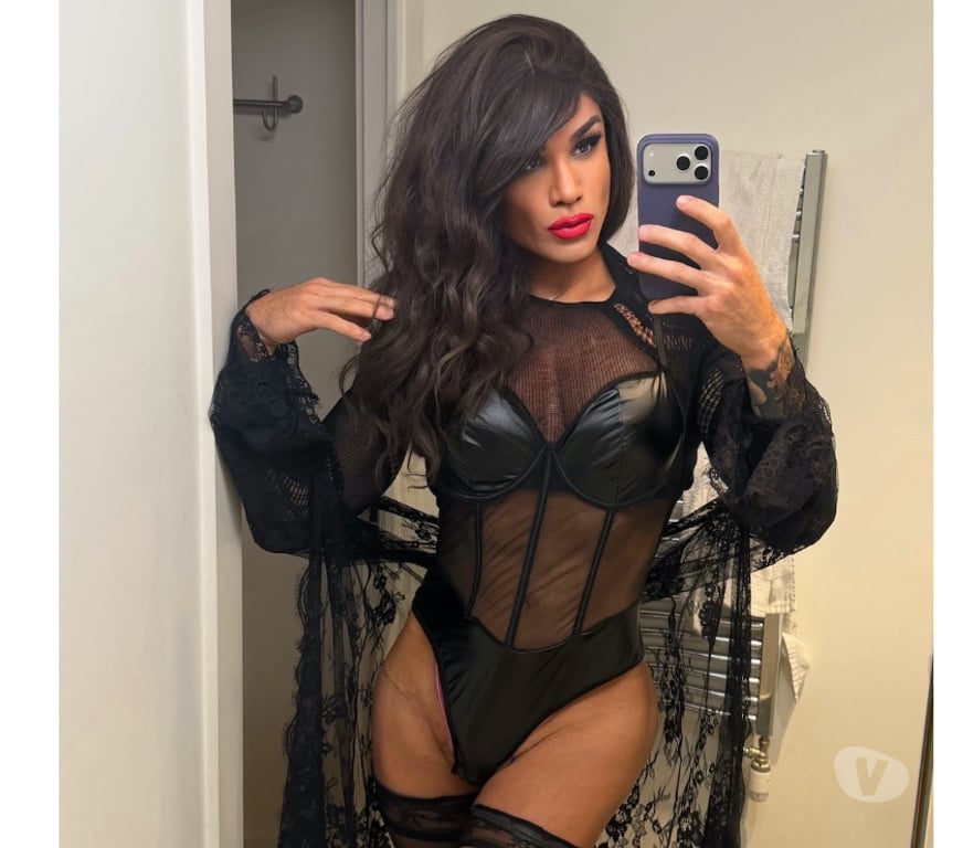 Trans Escorts East London Stratford International - DLR Station - East London - Photos for 🔥 NEW Latina TRANS Discreet Companion 🔥 BIG and BOUNCY