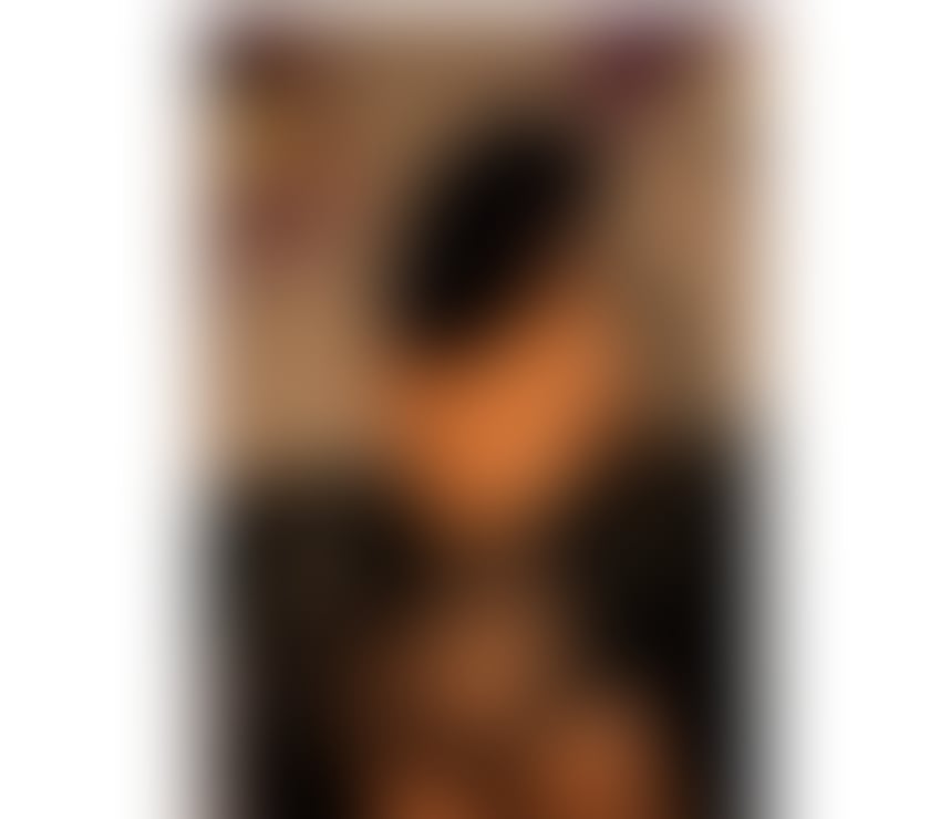 Escorts Gloucestershire Cheltenham - Photos for brunette with a big butt