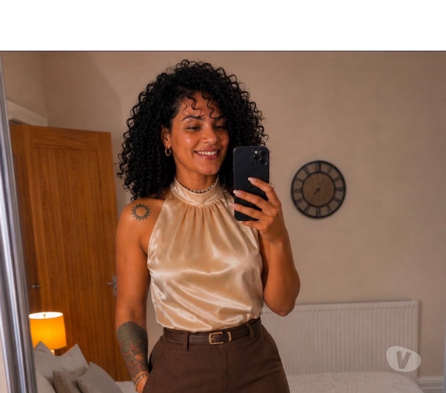 Escorts Gloucestershire Cheltenham - Photos for brunette with a big butt