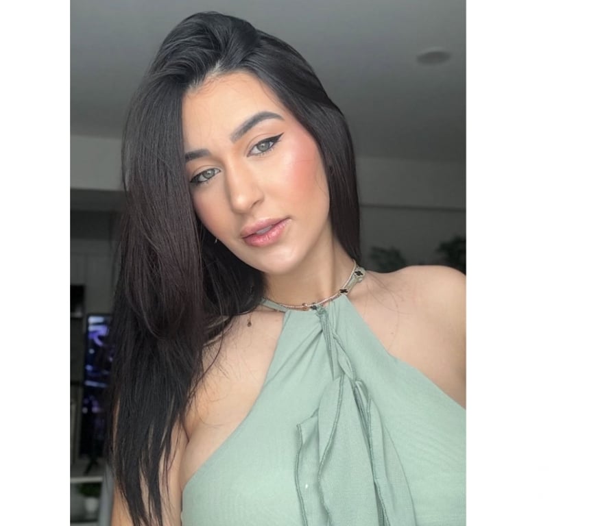 Escorts West Midlands Birmingham - Photos for Brazilian woman with big boobs and a big butt 🔥🇧🇷