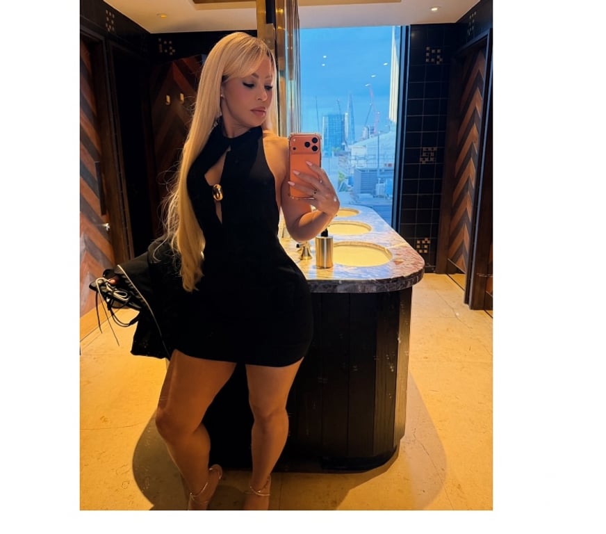 Escorts East London Stratford High Street - DLR Station - East London - Photos for Luna 🇧🇷👱🏼‍♀️here’s now