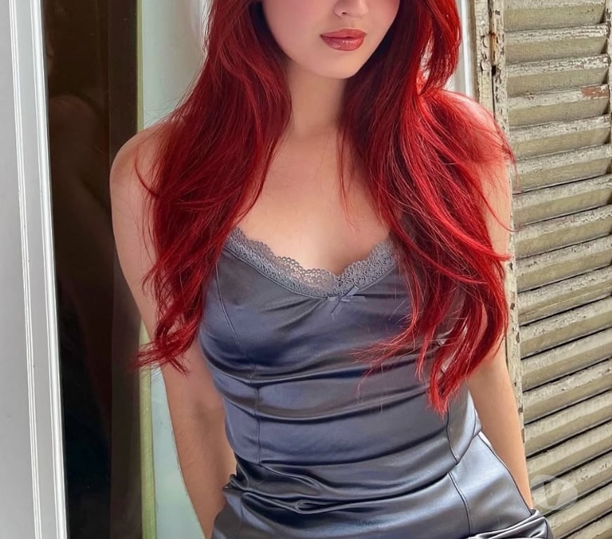 Escorts Essex Basildon - Photos for New in town & ready for meets!