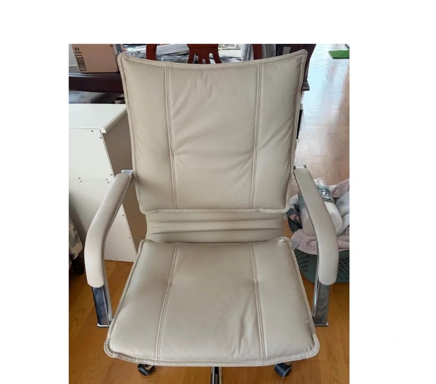 Office Furniture & Pro equipment Cornwall London Apprentice - Cornwall - Photos for Cream Leather Office Chair – Chrome Base