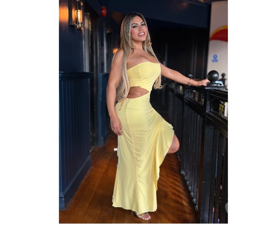Escorts Surrey Spelthorne - Photos for 🔥Bella Brazilian Party Girl 🔥