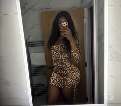 Gay Escorts Earls Court South West London - Photos for Ebony CD Femboy Kayla XXL