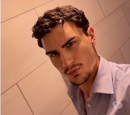Gay Escorts Brighton City Centre Brighton - Photos for Handsome European | Discreet and Relaxed