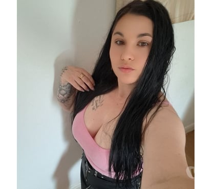 Escorts Prescot Knowsley - Photos for Friendly & pasional in Liverpool Relaxed no rush