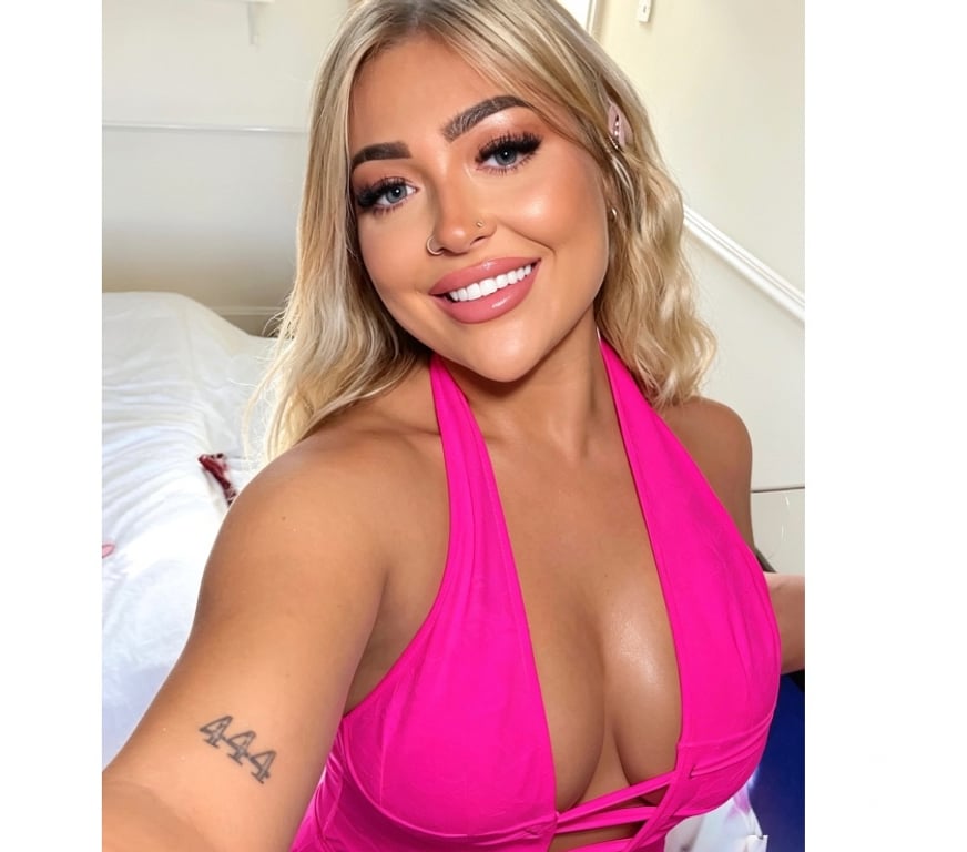 Escorts Hertfordshire North Hertfordshire - Photos for 🫧🦋BUSTY ESCORT🧿💠🌀NO DEPOSIT🦋🧿💠🌀