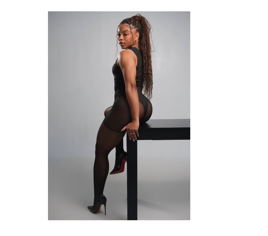 Escorts Hull Hull City Centre - Hull - Photos for Sexy and hot beautiful Latin girl. Best services and score.