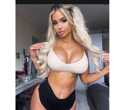  Escorts & Erotic Massage Pontefract Wakefield - Photos for Sabrina 🩷100%REAL🍑BIG ASS✨PARTY GIRL🥂💋