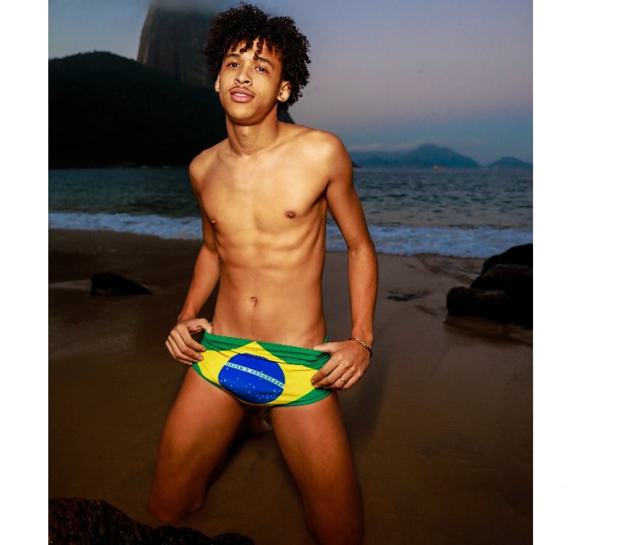  Gay massage West Yorkshire Leeds - Photos for RODRIGO 🇧🇷party Brazilian always Ready for Action