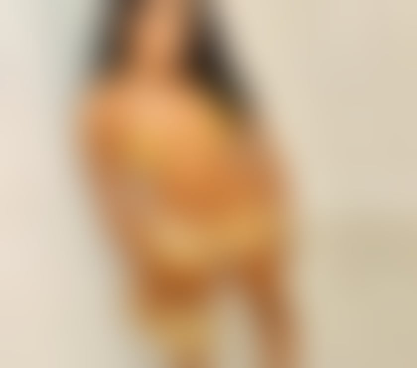 Escorts East London Redbridge - Photos for Wanna hot latina call me baby