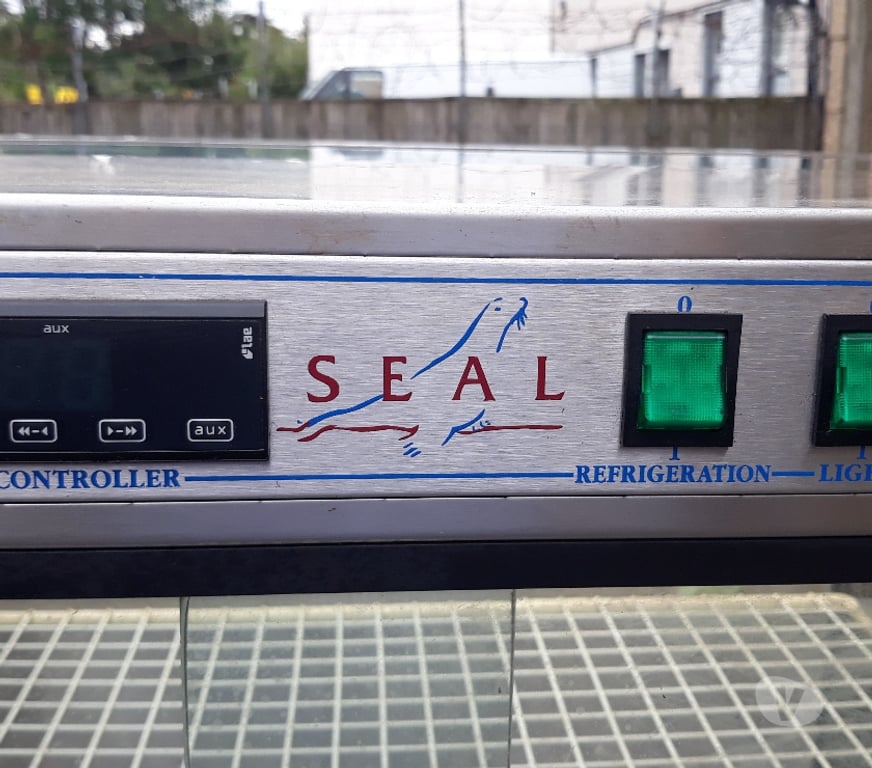 Miscellaneous West Sussex Mid Sussex - Photos for Lincat COLD display unit 240 volve unit in working order