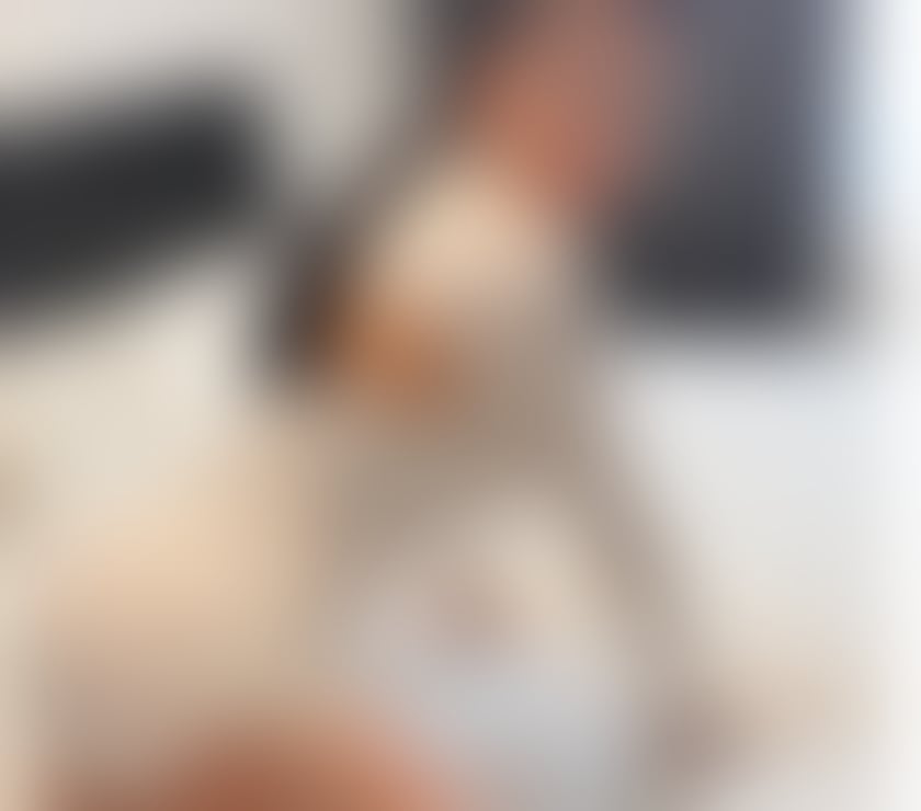 Escorts East London Upton Park - East London - Photos for 🖤Julie✨ Your Ultimate Escape with a Hot Beauty ✨