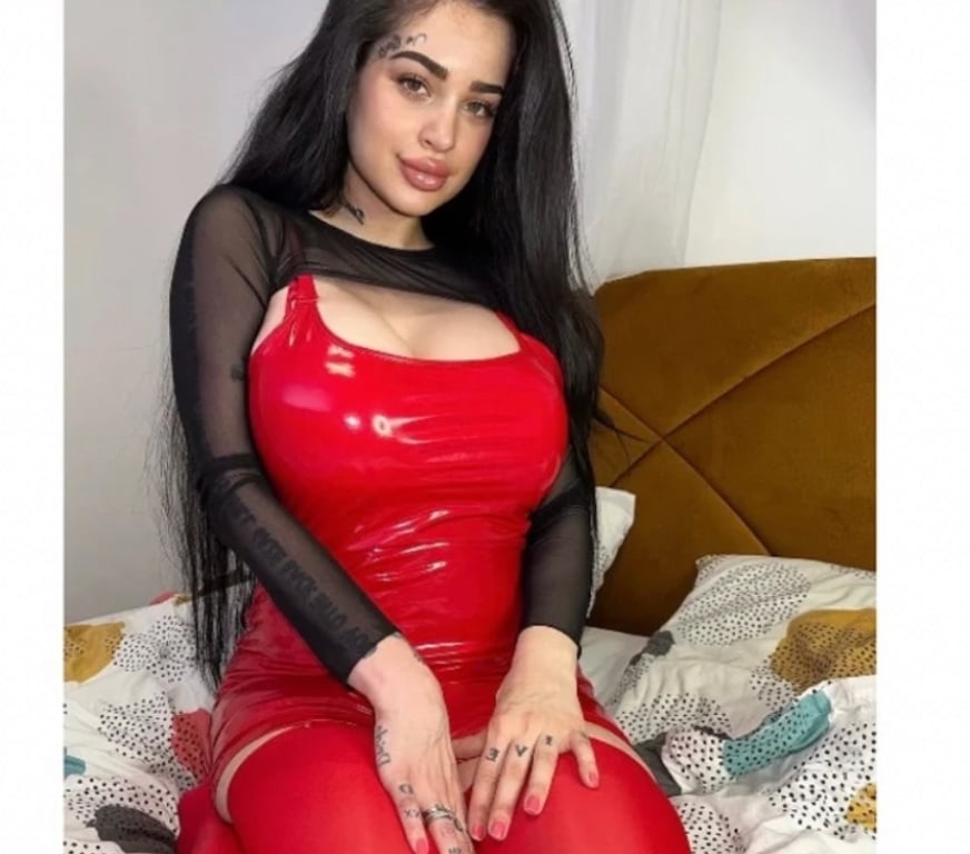 Escorts South West London Kensington - South West London - Photos for LARA PARTY GIRL 🥳🎉🥂🍾NEW IN TOWN 🫦🔥