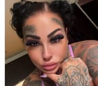 Zarah, British tattooed, curvy, genuine