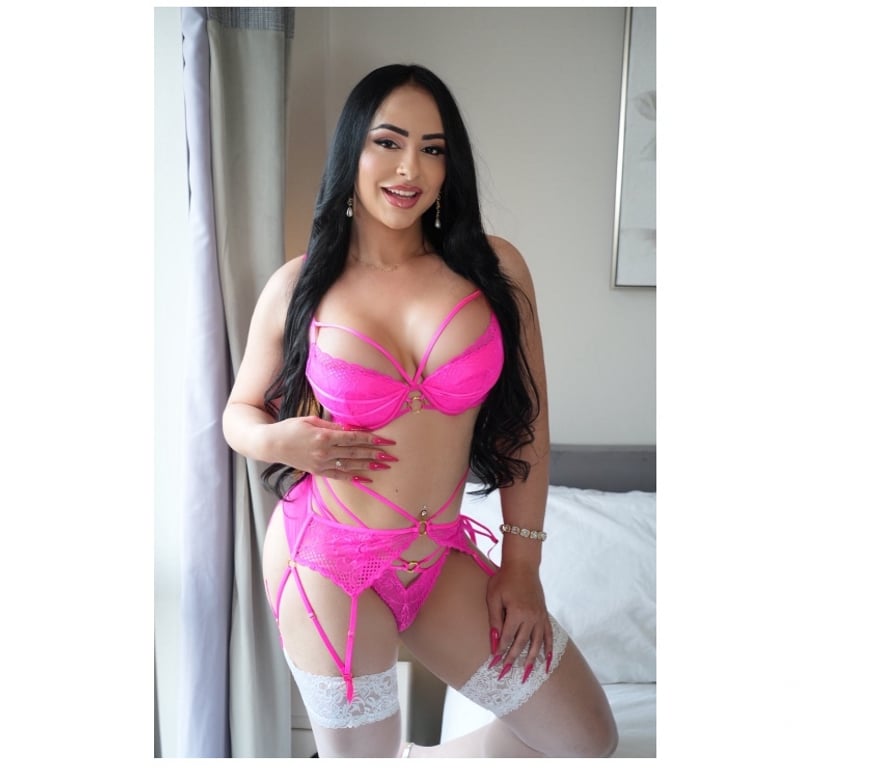 Trans Escorts Surrey Guildford - Photos for JÉSS YOUR BABE PARTY 🎉😈🔥😚